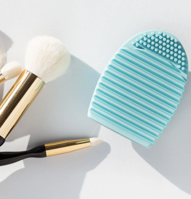 ALLURE MINI MAKEUP BRUSH CLEANER