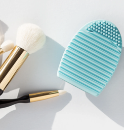 [692501822757] ALLURE MINI MAKEUP BRUSH CLEANER